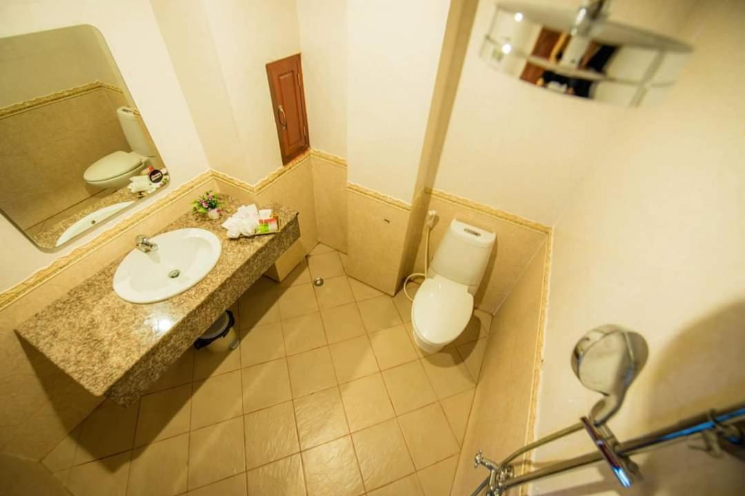 פקסה Soubandith Hotel מראה חיצוני תמונה